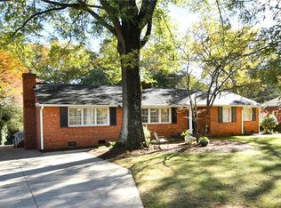 814 Elizabethan Dr, Greensboro, NC 27410