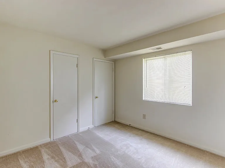 Harbor Inn Apartments — Photo 15