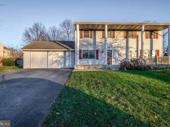 402 S Plum St, Mount Joy, PA 17552