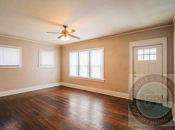 5th image of 4840 Erskine St