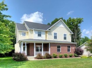 206 Fairhill Way, Howell, MI 48843