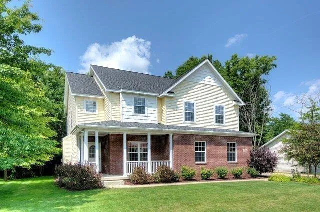 206 Fairhill Way photo 1