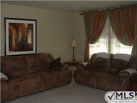 5th image of 3A Stonybrook Ct #60