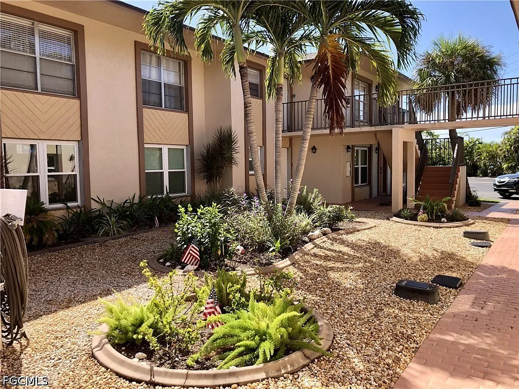 2 bed, 1.0 bath, 732 sqft, $1,175 — Photo 4