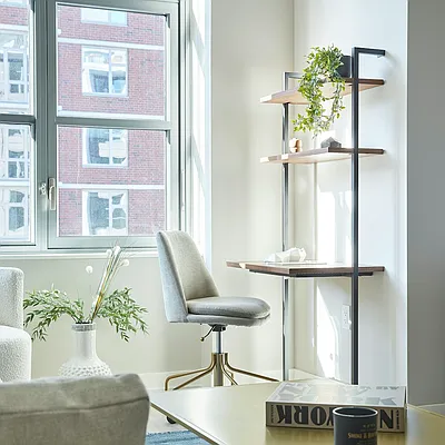 Rented by Greystar | media 4