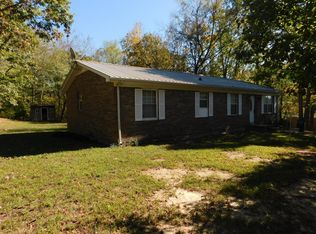 301 Powers Blvd, Waverly, TN 37185
