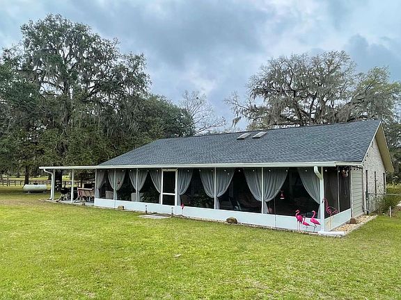 3rd image of 763 NW Brinkley Ter