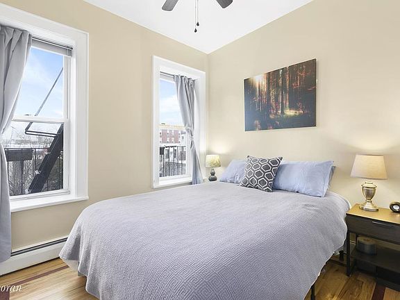 4th image of 351 21st St APT 3R