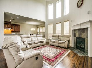 2417 Spring Meadow Dr, Sachse, TX 75048