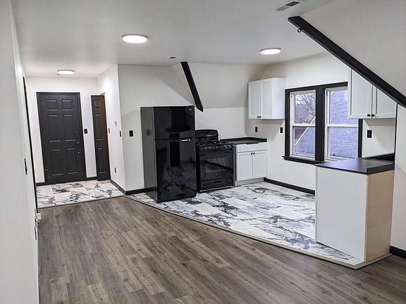 5th image of 325 E Garfield Ave #3