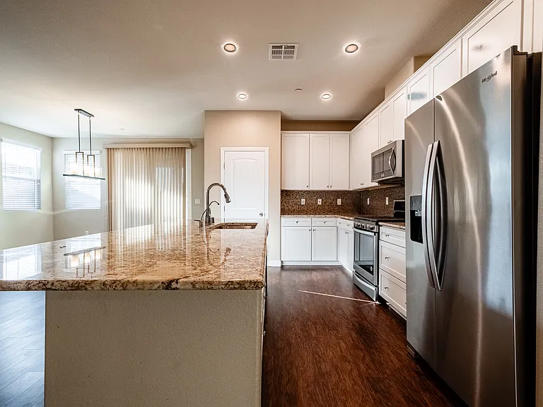 3196 Arco Ave — Photo 50