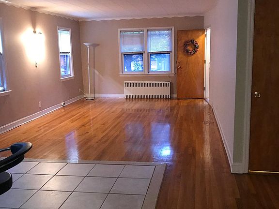 5th image of 4208 208th St #1