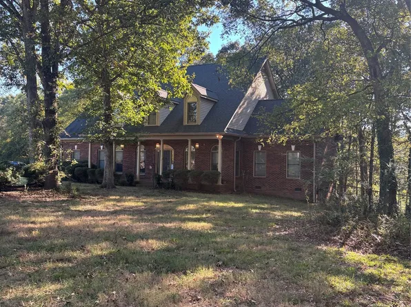 6000 River Run Dr #6010, Marshville, NC 28103