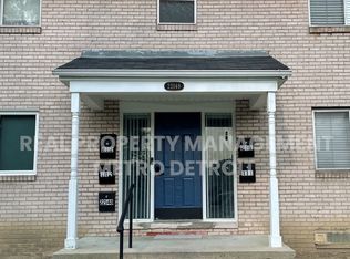 22148 Dante St APT 111, Oak Park, MI 48237