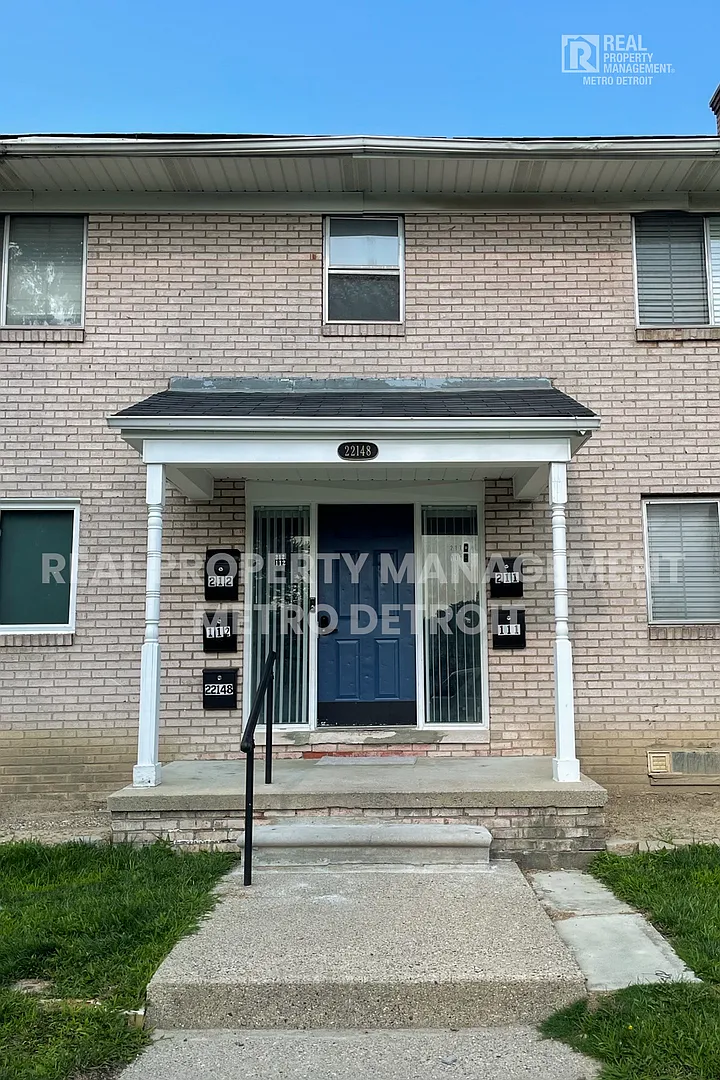 22148 Dante St APT 111 photo 1