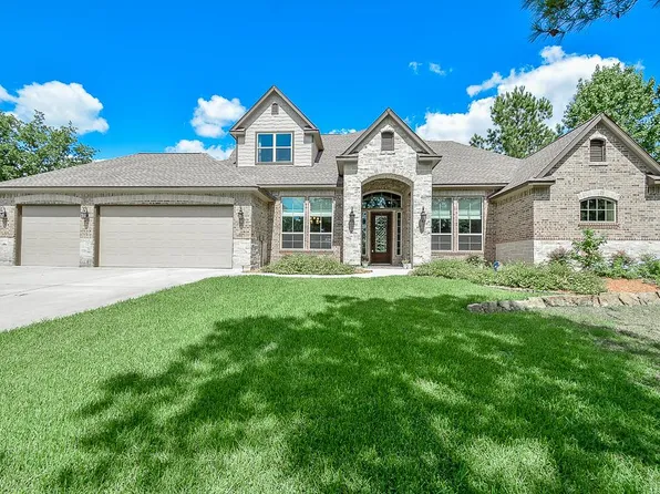 8525 Edinburgh Ct, Montgomery, TX 77316
