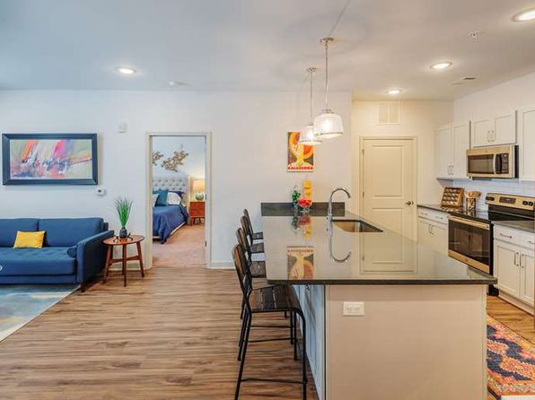 1200 River Dr #1230-204