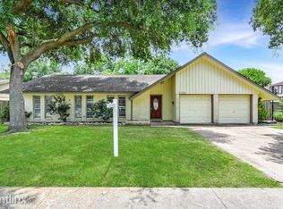 3316R Churchill St, Pearland, TX 77581