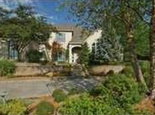 5601 Irvine Dr, Edmond, OK 73025