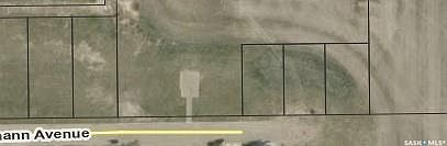 2nd image of 220 Bergmann AVENUE