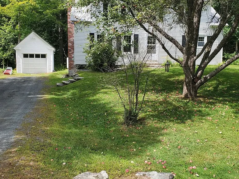 16 Etna Rd — Photo 11