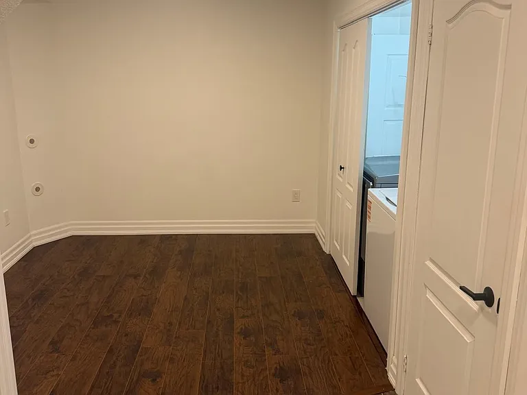435 Hensall Cir #67 — Photo 15