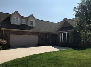 15334 Mission Hills Dr, Carmel, IN 46033