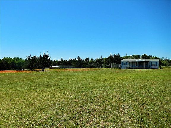 4th image of 108 Green Meadows Dr