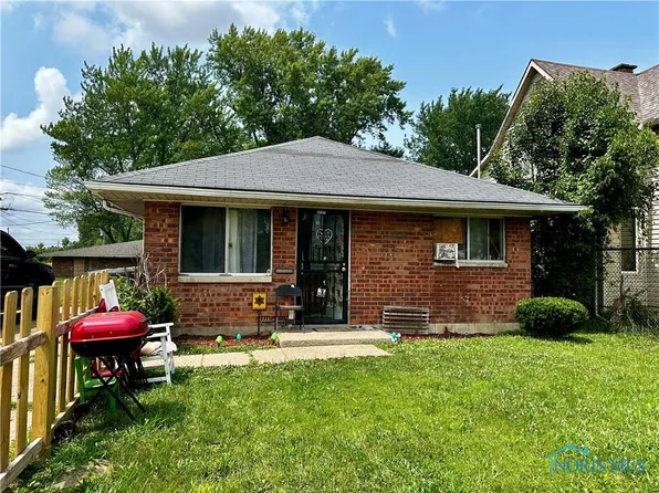 3121 Chase St, Toledo, OH 43611