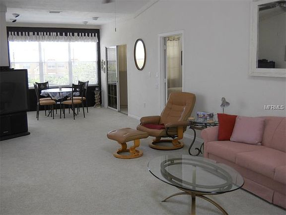 4th image of 177 Boundary Blvd APT 4C