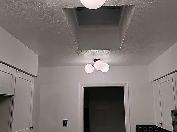 3rd image of 8 Calle Sol Se Mete NW #8