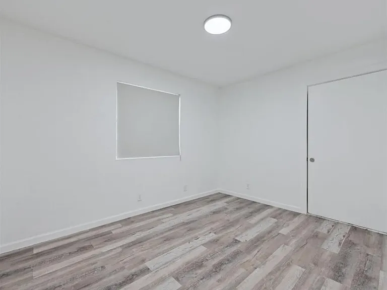 2303 Cedrick Cv #B — Photo 9