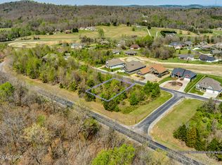 217 Walelu Trl, Vonore, TN 37885