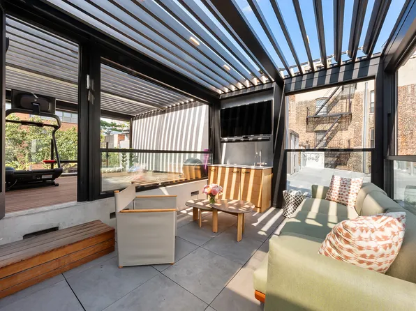 20 Charles Street image 29 of 31