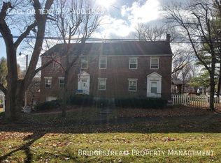 412 W Dorothy Ln, Dayton, OH 45429