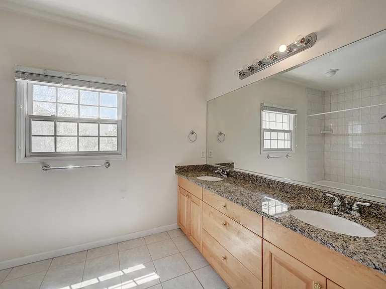927 Jersey St — Photo 23