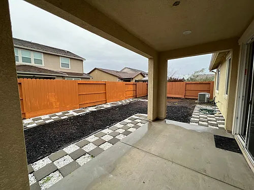 1484 Rock Springs Ave Photo 1