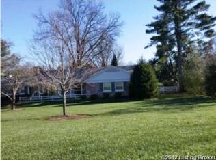 5104 Dunvegan Rd, Louisville, KY 40222