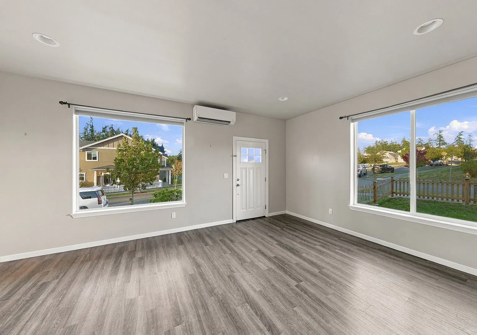 4 Bed 2.5 Bath - Excellent Condition - Hillcrest - Pet Friendly - NAS Whidbey — Photo 3