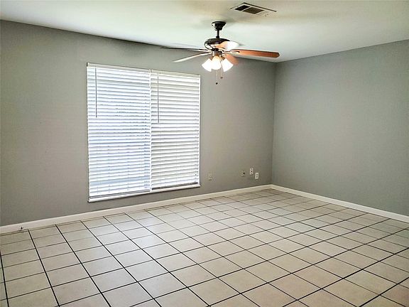 2nd image of 3020 Sagebrush Dr