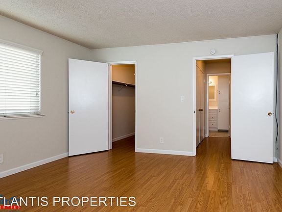 5th image of 870 Burbank Dr APT 02