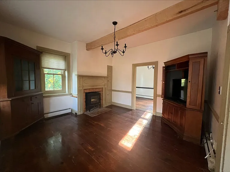 898 Menges Mills Rd — Photo 6