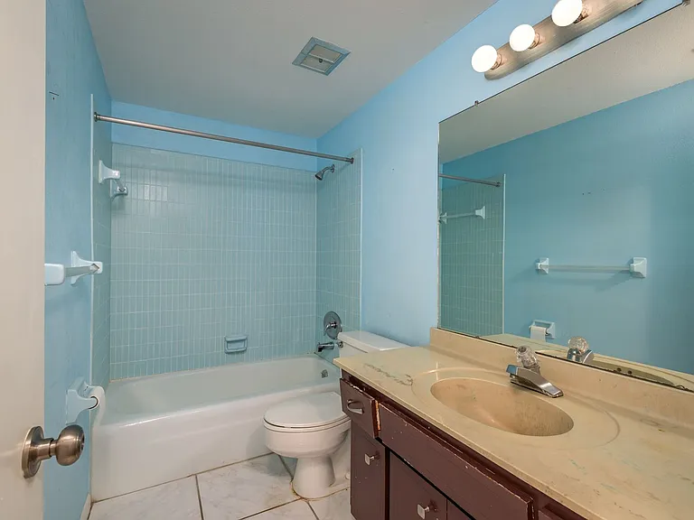 30 Turner St #502 — Photo 8