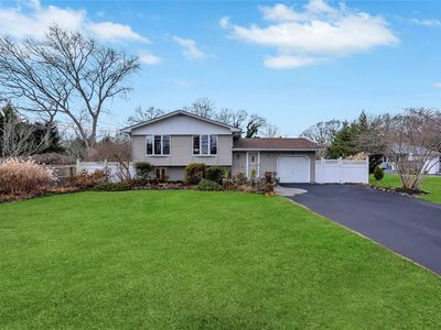 28 Public Road, Hauppauge, NY, 11788