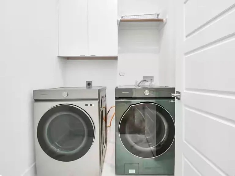 502 Schweikhardt St #C — Photo 17
