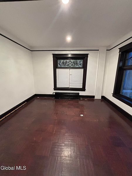 3rd image of 17 Mohawk Place