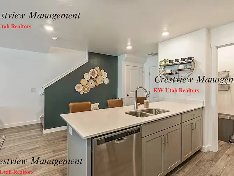 2803 N Airmen Ave — Photo 5