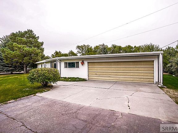 2nd image of 2467 W Barberry Ln