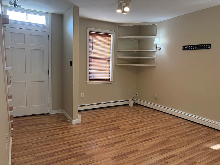 36 Cork St — Photo 15