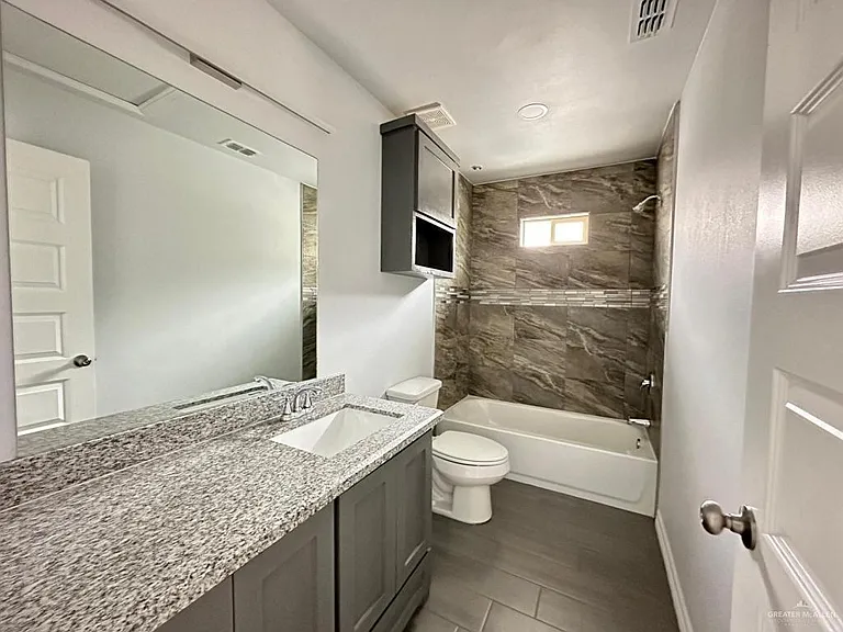 3921 Las Vistas Ln #1 — Photo 10